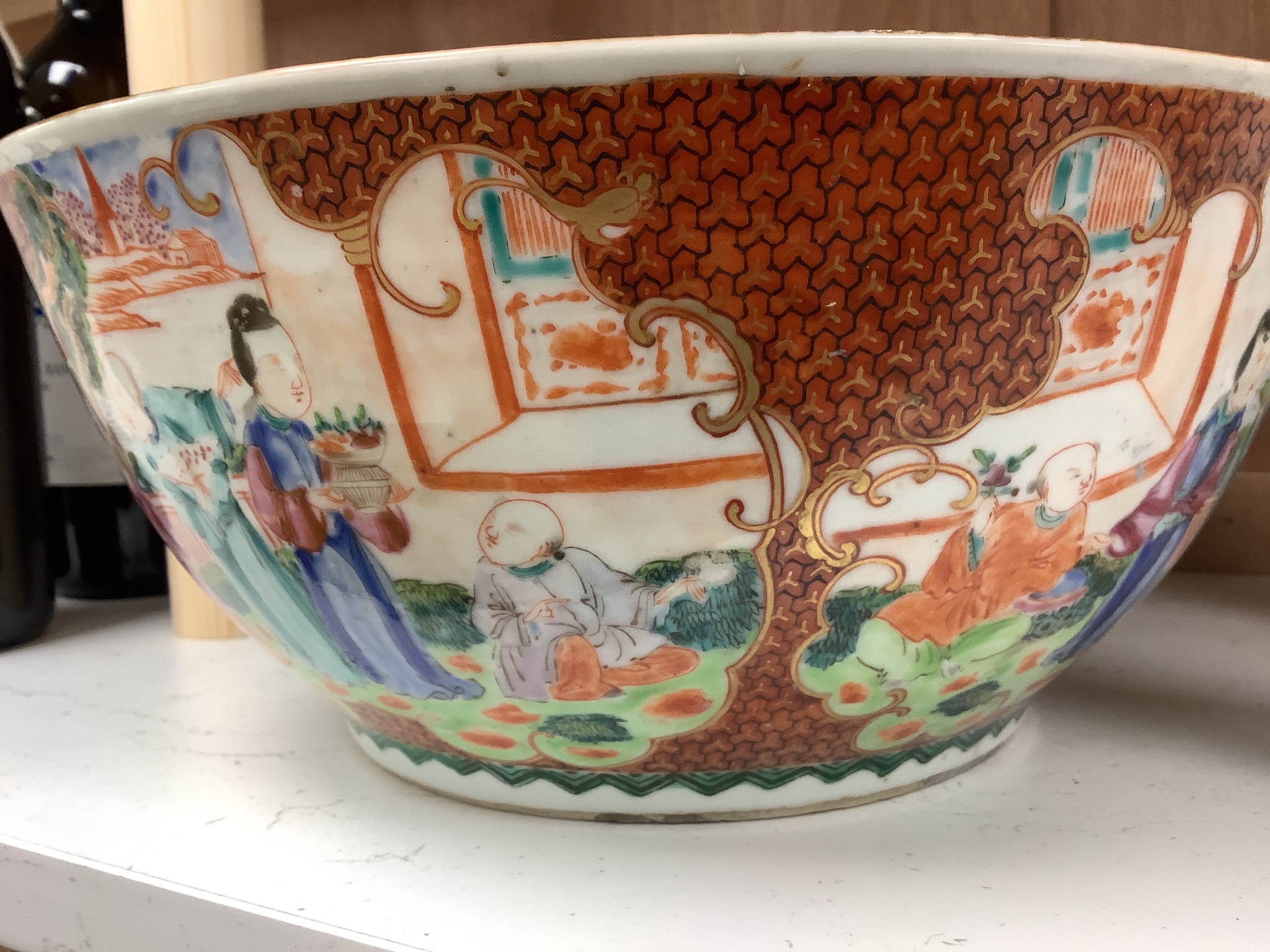 An 18th century Chinese famille rose punch bowl 30cm